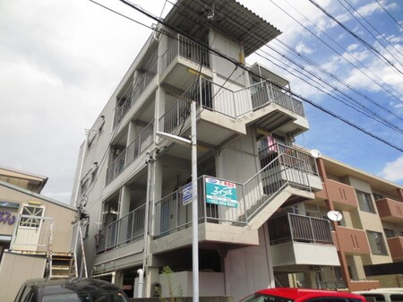 司ハイツ外観写真