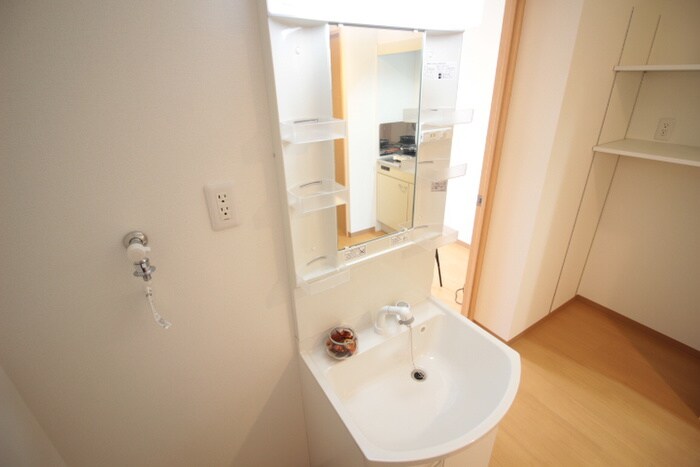 物件内観写真12　(洗面)