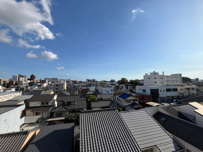 物件内観写真22　(室内からの展望)