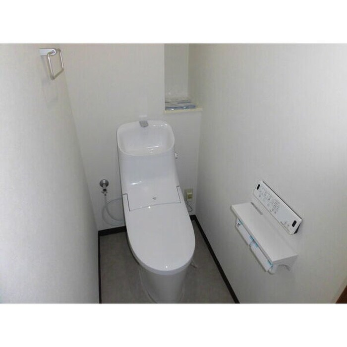 物件内観写真9　(トイレ)