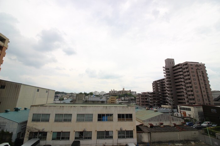 物件内観写真22　(室内からの展望)