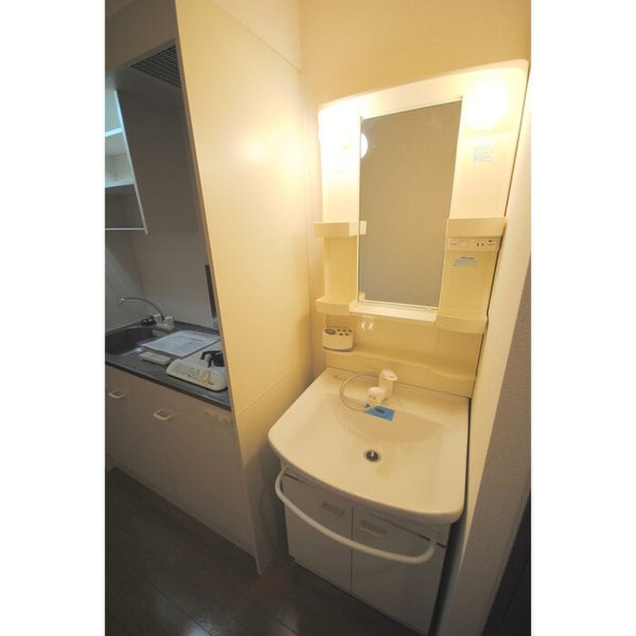 物件内観写真11　(洗面)