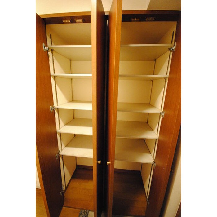 物件内観写真14　(収納)