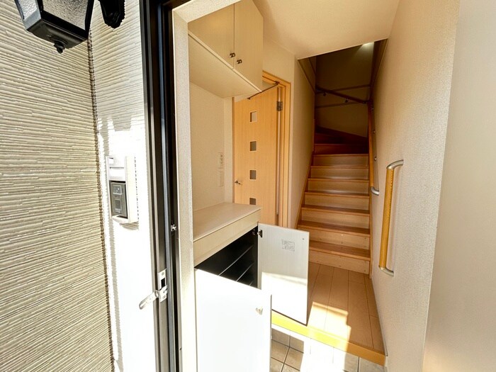 物件内観写真20　(廊下)