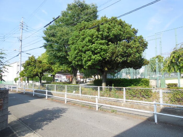 物件外観写真6　(周辺環境)