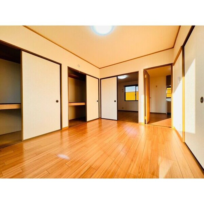 物件内観写真7　(居室)