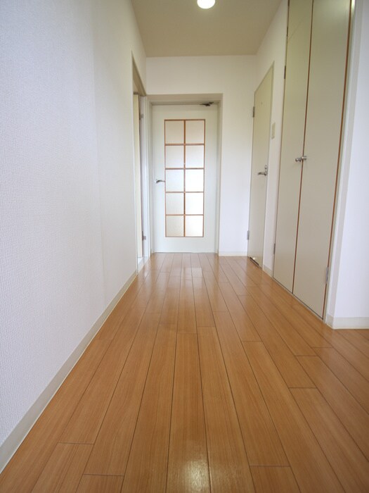 物件内観写真13　(廊下)