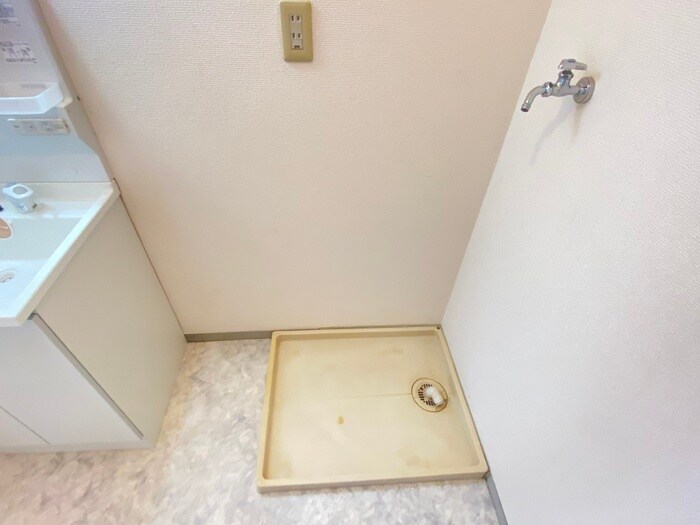 物件内観写真20　(洗濯機置場)