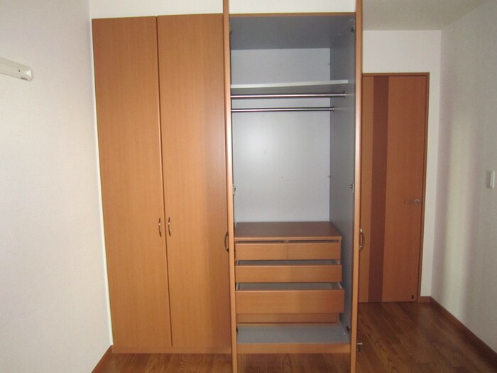 物件内観写真13　(収納)