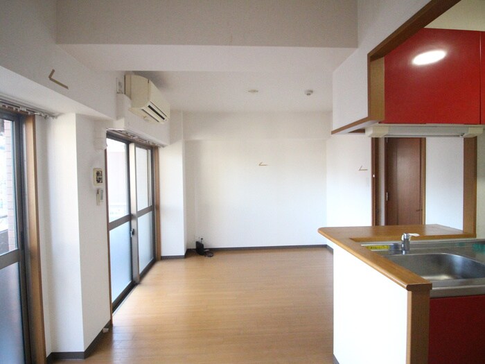 物件内観写真8　(居室)