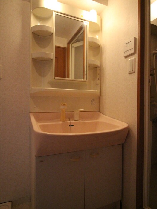 物件内観写真11　(洗面)