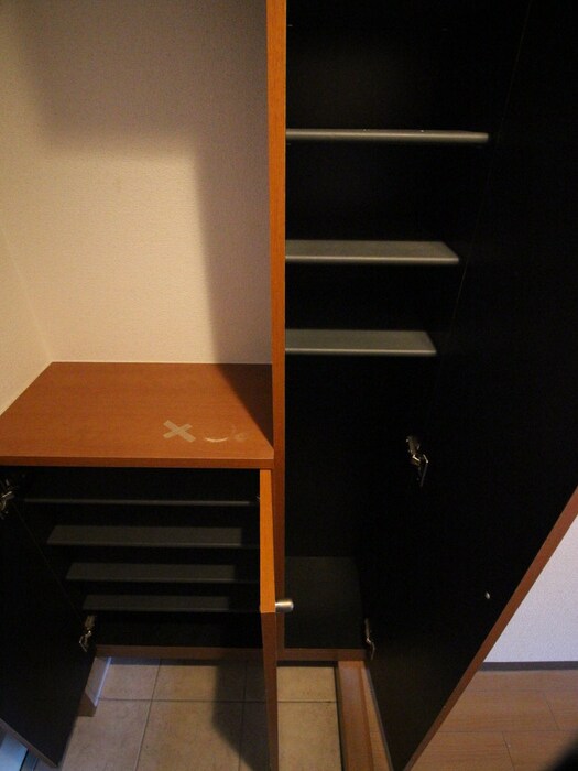 物件内観写真18　(靴箱)