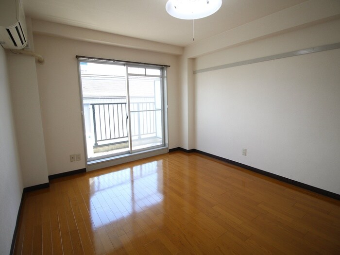 物件内観写真5　(居室)