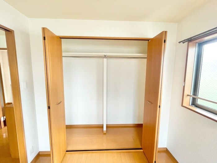 物件内観写真12　(収納)