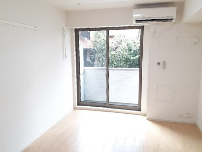 物件内観写真4　(居室)