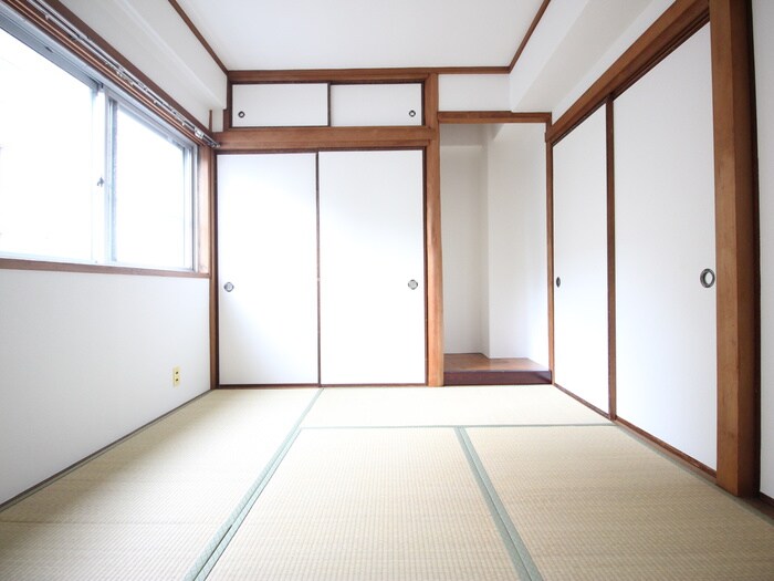 物件内観写真14　(居室)