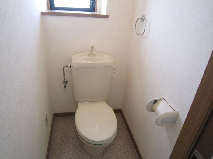 物件内観写真15　(トイレ)