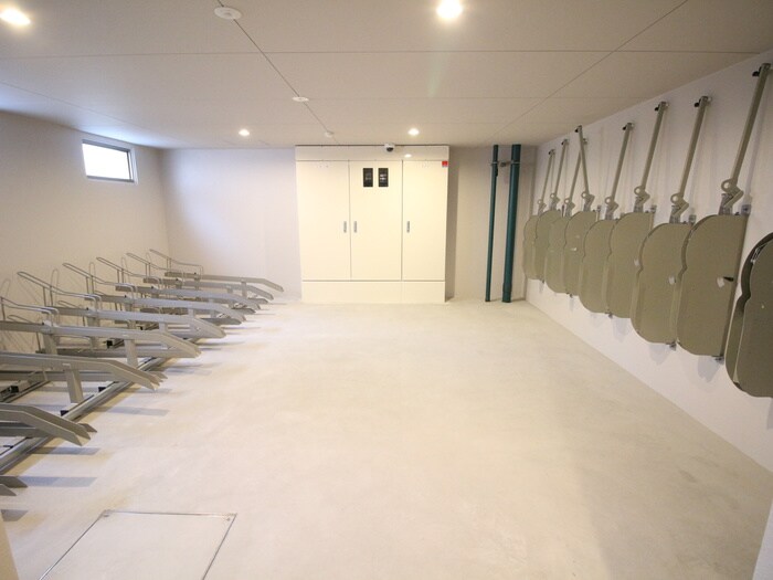 物件外観写真5　(駐輪場)