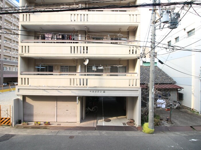 物件内観写真22　(室内からの展望)