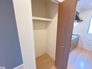 物件内観写真4　(収納)