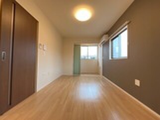 物件内観写真14　(居室)