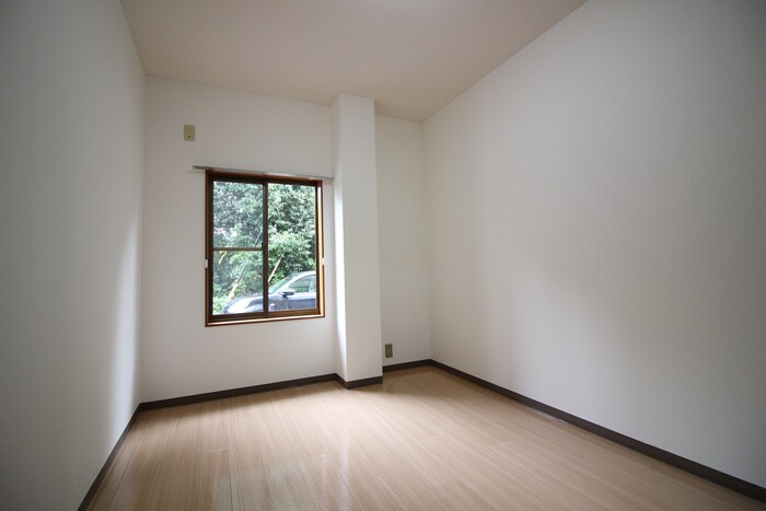 物件内観写真16　(居室)