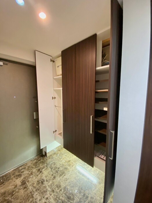 物件内観写真14　(靴箱)