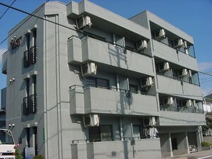 ウイング元八事外観写真