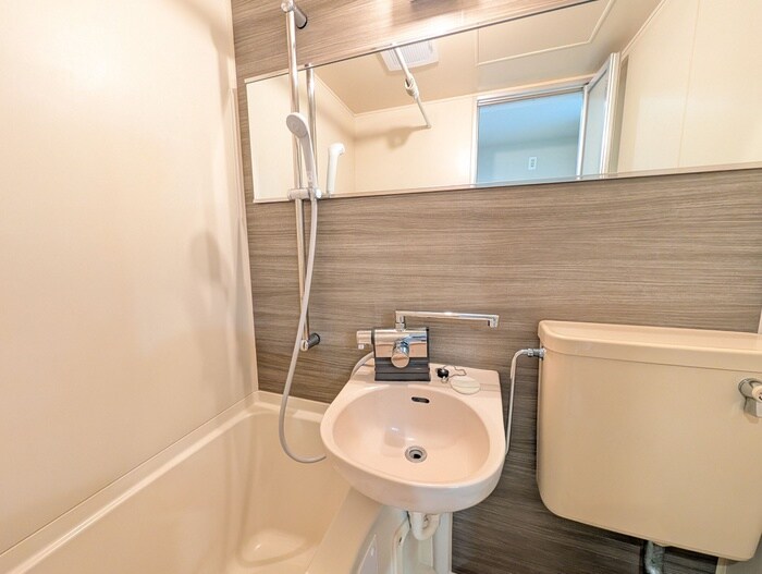 物件内観写真8　(洗面)