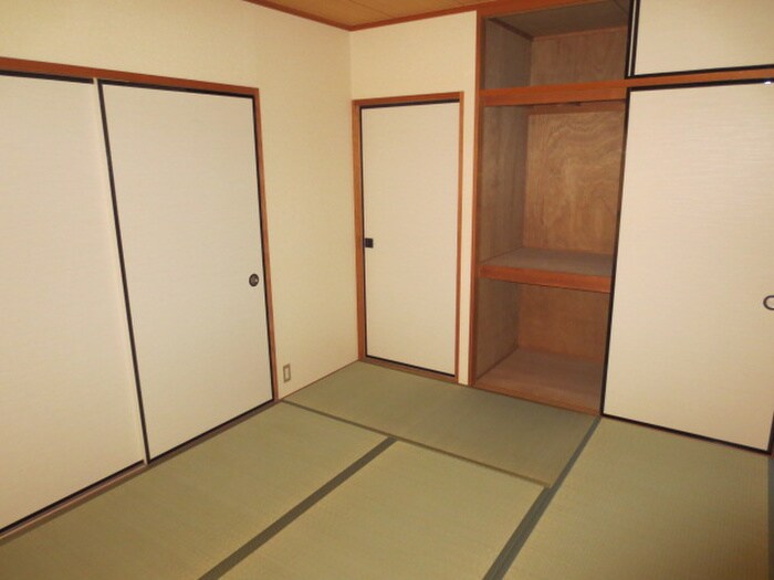 物件内観写真13　(居室)