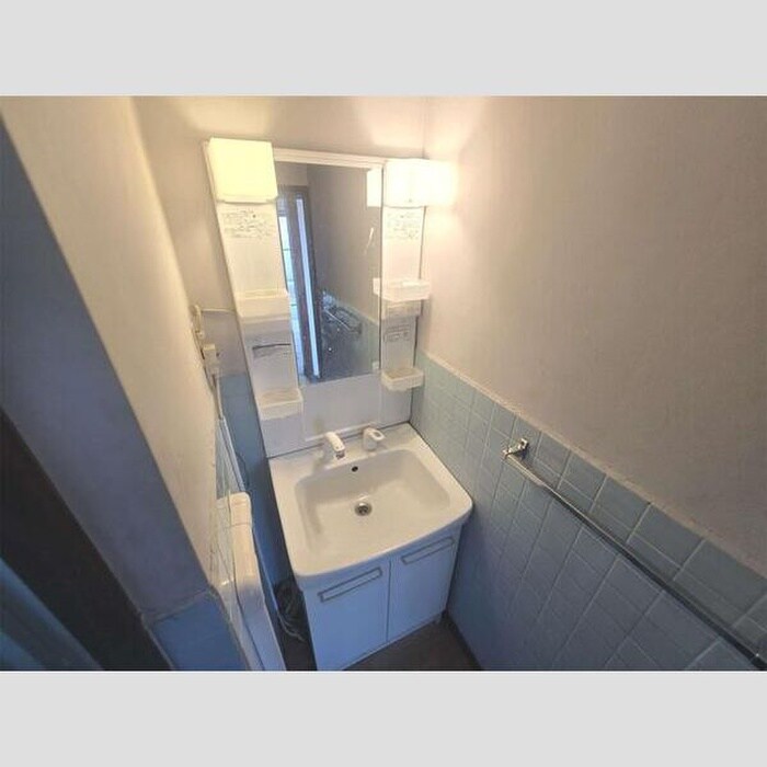 物件内観写真8　(洗面)