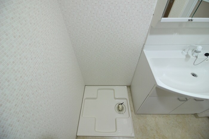 物件内観写真13　(洗濯機置場)