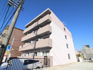 リッシュ・ラフォ－レ外観写真
