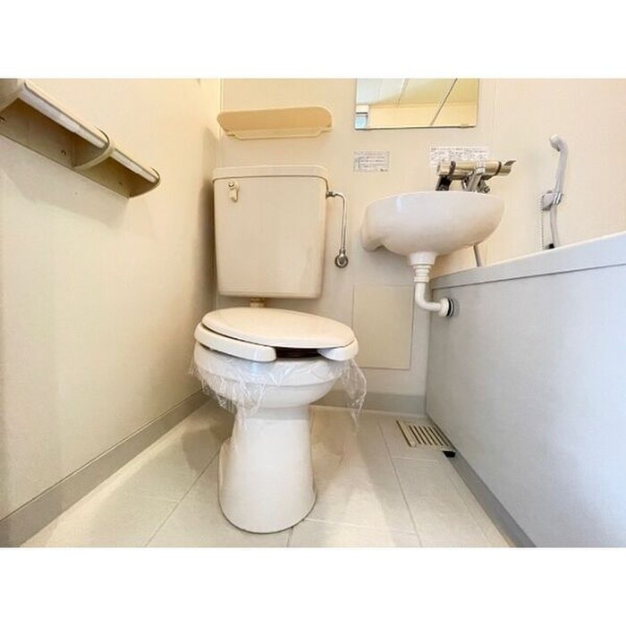 物件内観写真9　(トイレ)