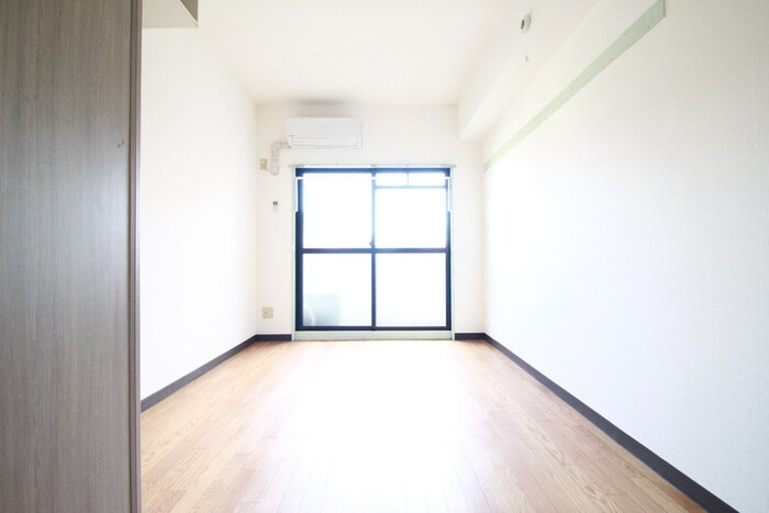 物件内観写真15　(居室)