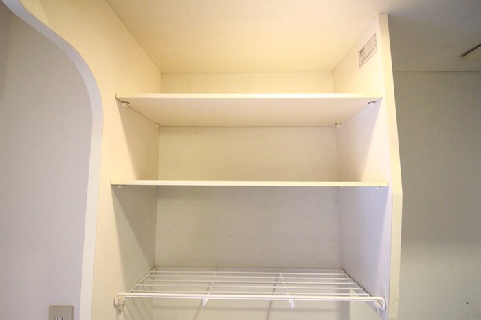 物件内観写真18　(収納)