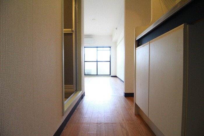 物件内観写真19　(廊下)