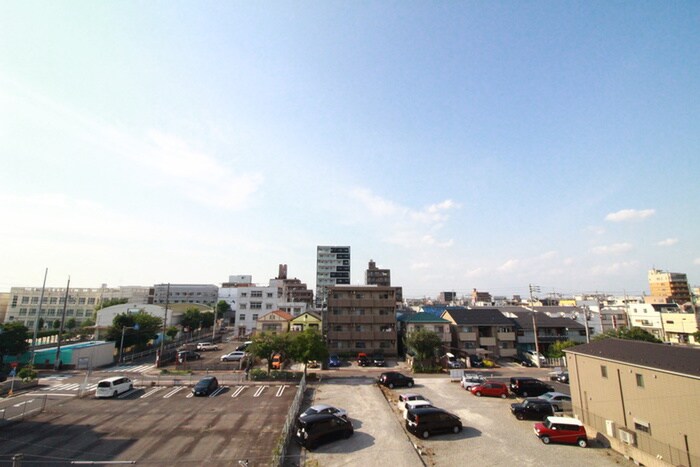 物件内観写真20　(室内からの展望)