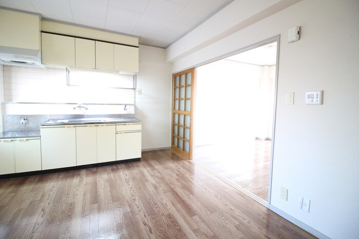 物件内観写真7　(居室)