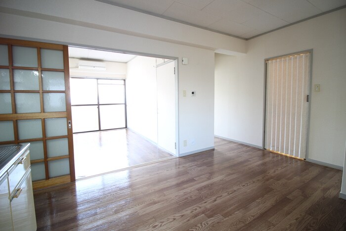 物件内観写真8　(居室)