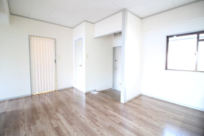 物件内観写真9　(居室)