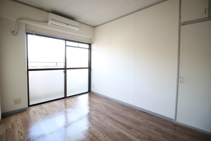 物件内観写真10　(居室)