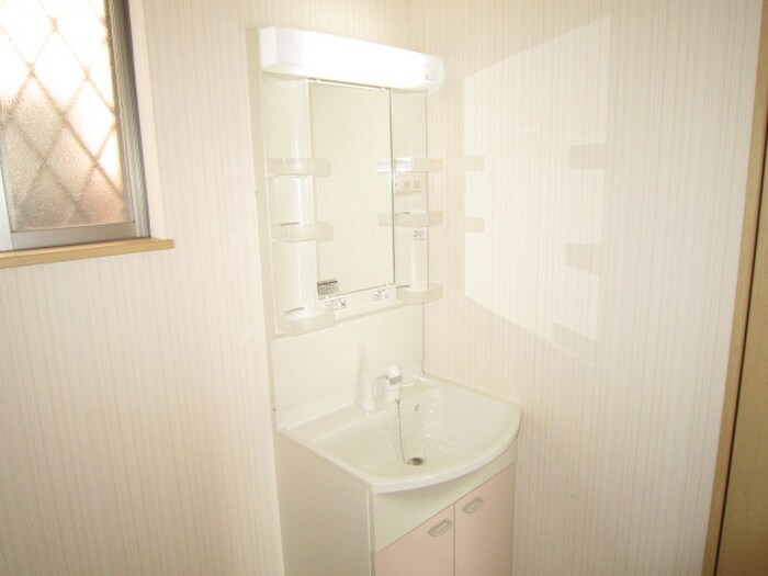 物件内観写真9　(洗面)