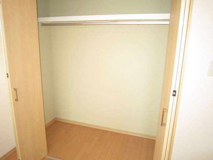 物件内観写真11　(収納)