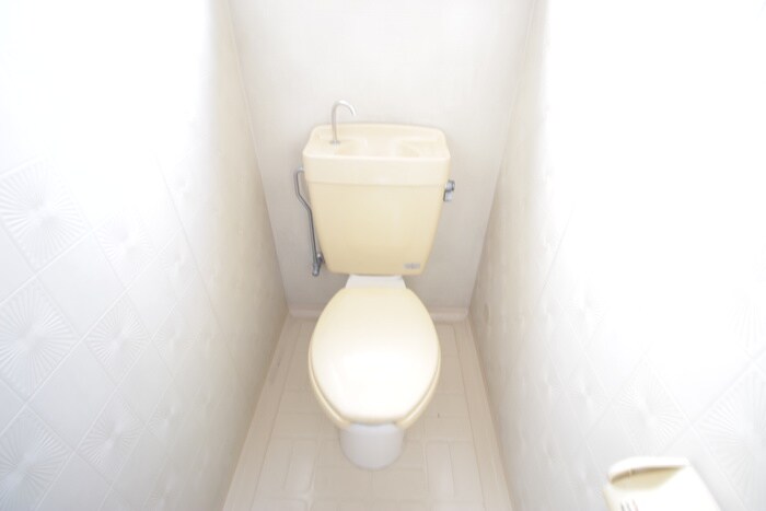 物件内観写真14　(トイレ)