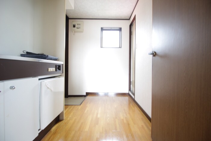 物件内観写真16　(廊下)