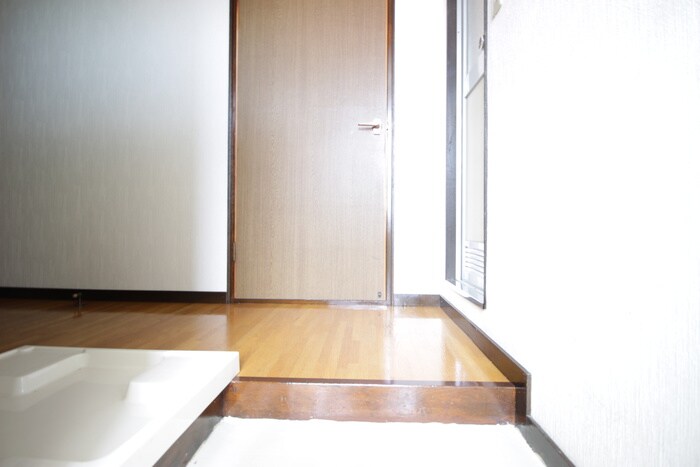 物件内観写真18　(廊下)