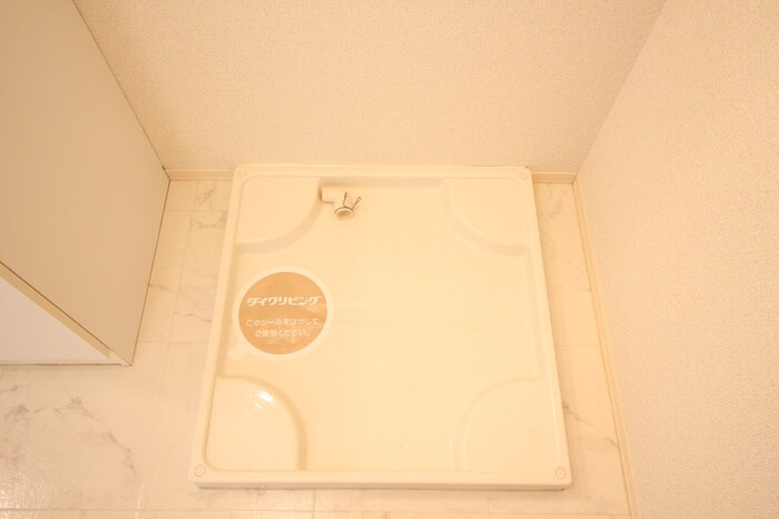 物件内観写真19　(洗濯機置場)