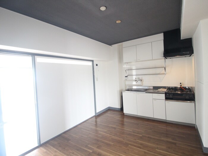 物件内観写真10　(居室)