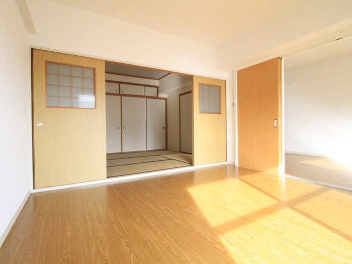 物件内観写真9　(居室)